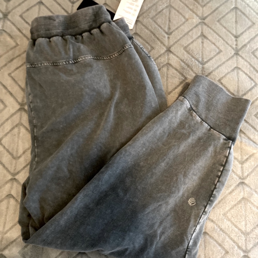 MPG jogger pants